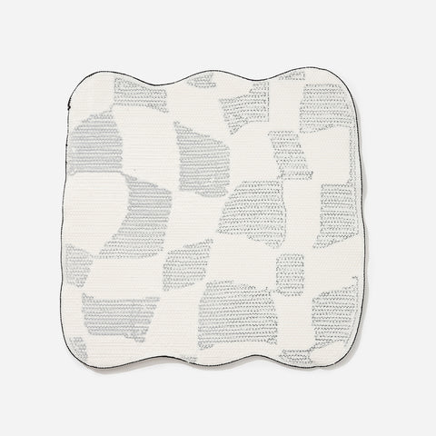 B&W Wavy Checkered Cushion - HYPEINDAHOUSE